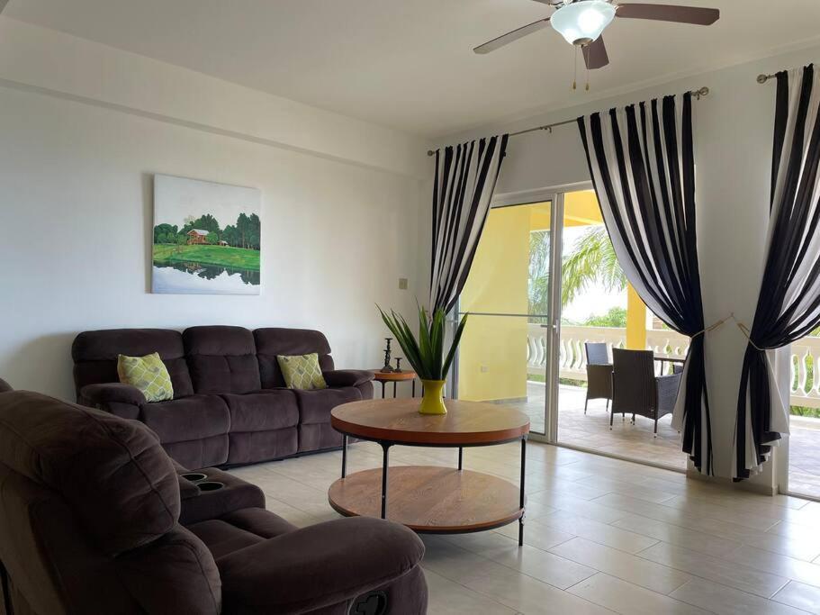 Spring Garden Mobay Resort Luxurious Apartments Montego Bay Eksteriør billede