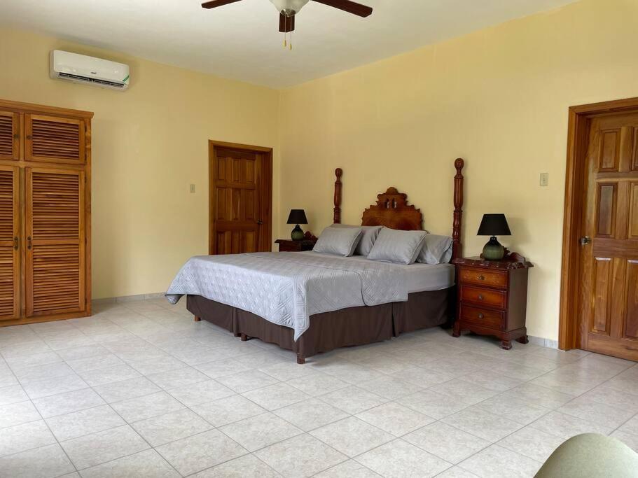 Spring Garden Mobay Resort Luxurious Apartments Montego Bay Eksteriør billede